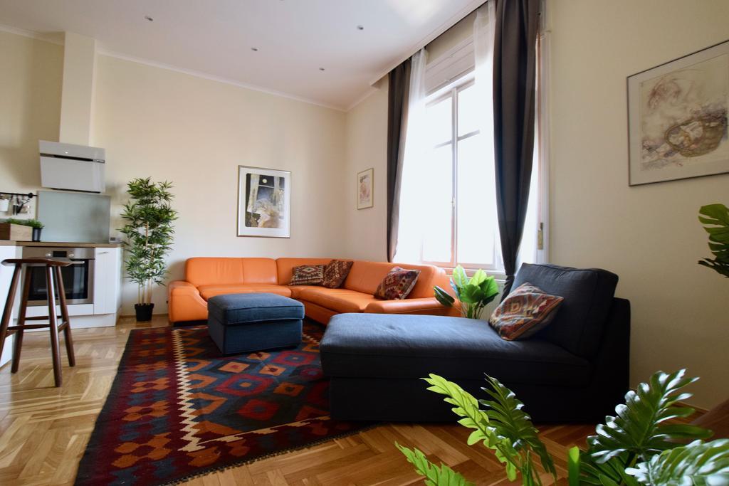 Luxury Apartment By Hi5 - Kiraly Street Suite بودابست المظهر الخارجي الصورة