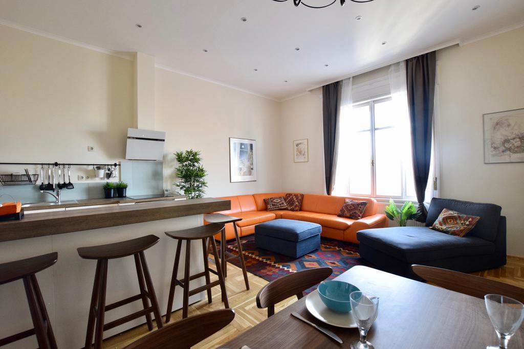 Luxury Apartment By Hi5 - Kiraly Street Suite بودابست المظهر الخارجي الصورة
